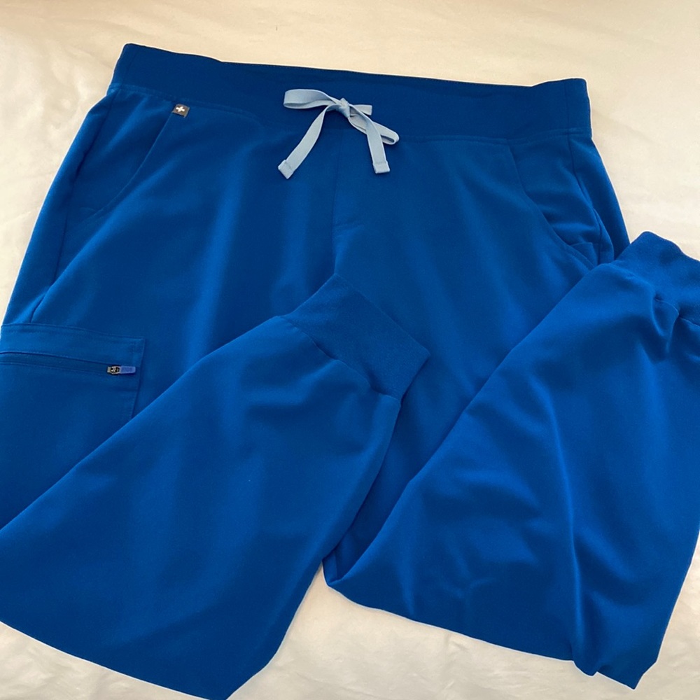 NWOT Figs Zamora Jogger Scrub Pants